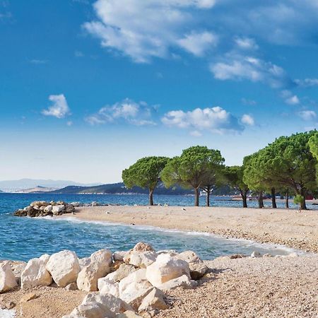 Cozy Apartment In Crikvenica With Kitchen Eksteriør bilde